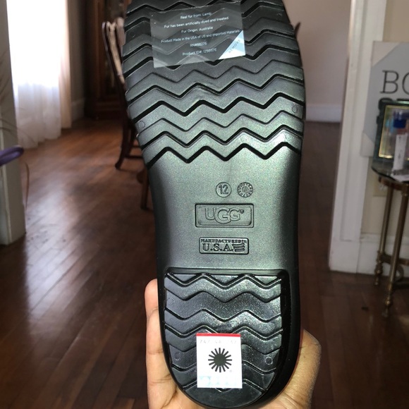 Matte Shelby Rainboot by Ugg - Picture 4 of 6